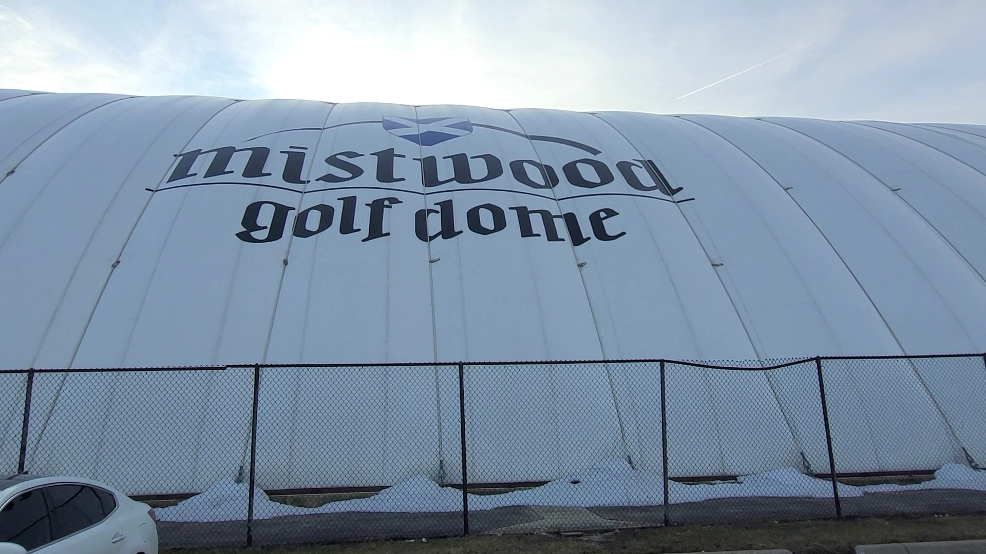 Mistwood Indoor Golf Dome Review | Bolingbrook, IL